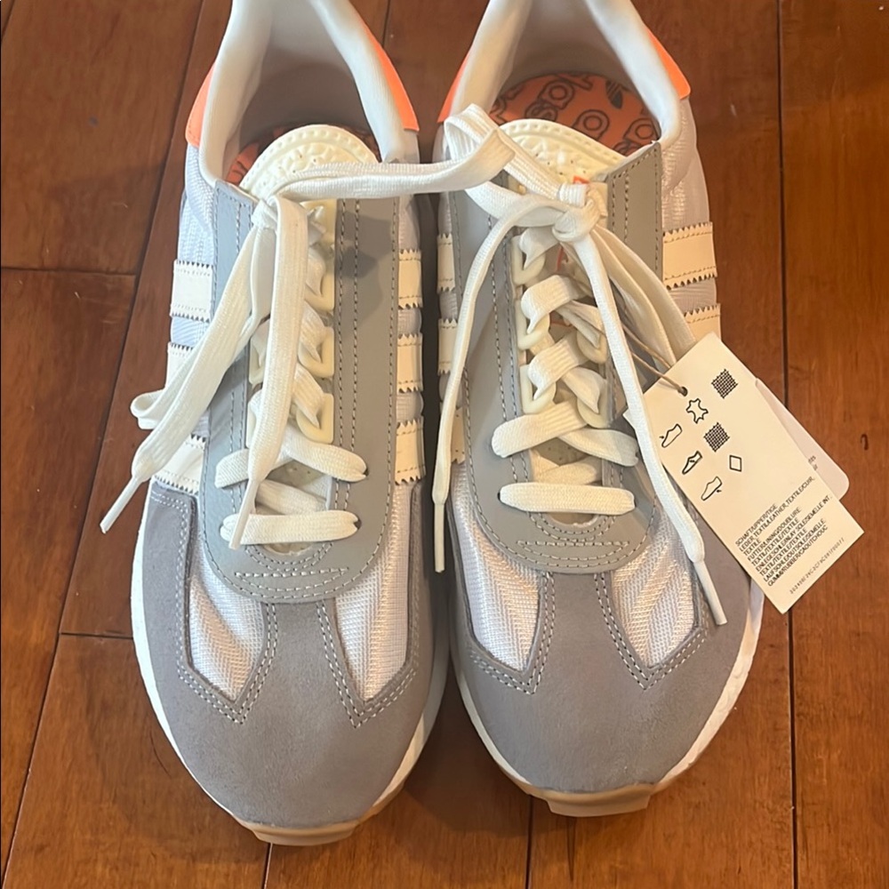 Gray and White Sneakers with Orange Accents RETROPY E5